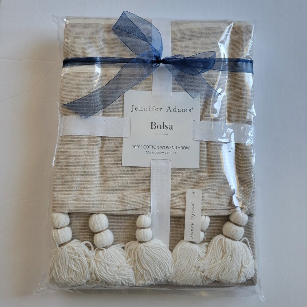 NWT [Jennifer Adams] Bolsa Throw Blanket with Pom Tassels